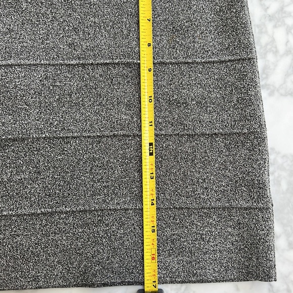 BCBG Max Azria Bandage Gray Melange Mini Skirt. s - Picture 5 of 6